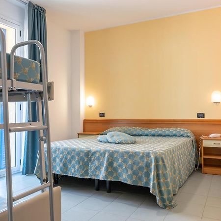 Hotel Thea Bellaria – Igea Marina Kültér fotó