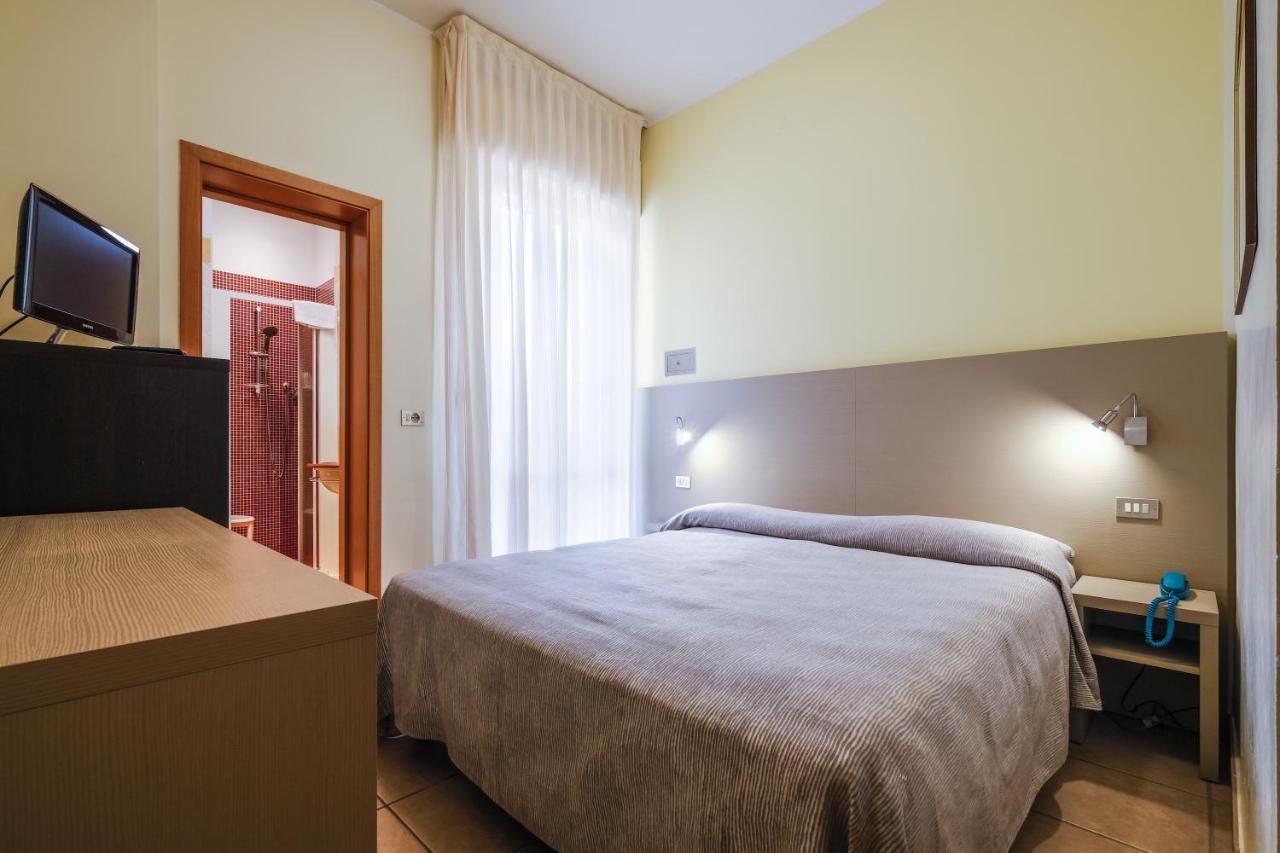 Hotel Thea Bellaria – Igea Marina Kültér fotó