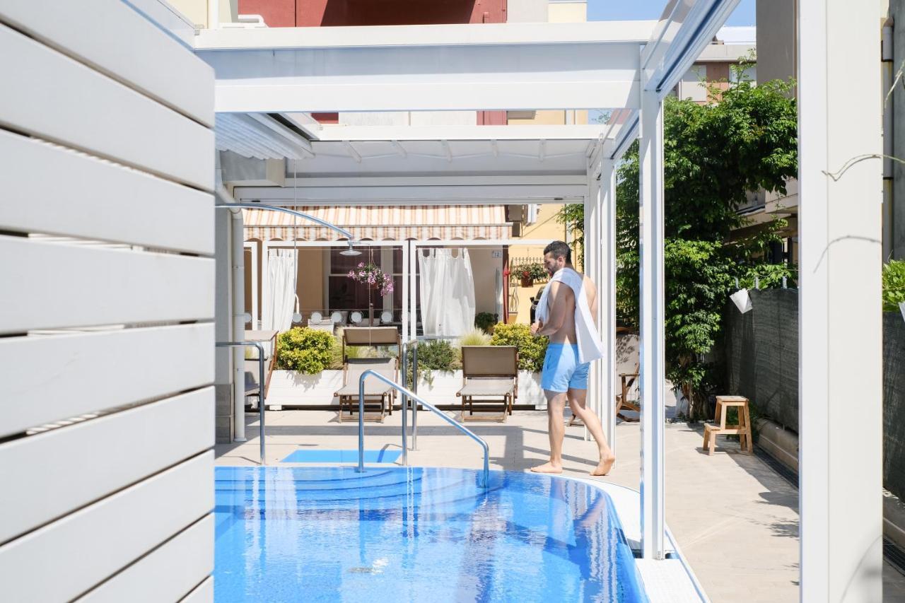 Hotel Thea Bellaria – Igea Marina Kültér fotó
