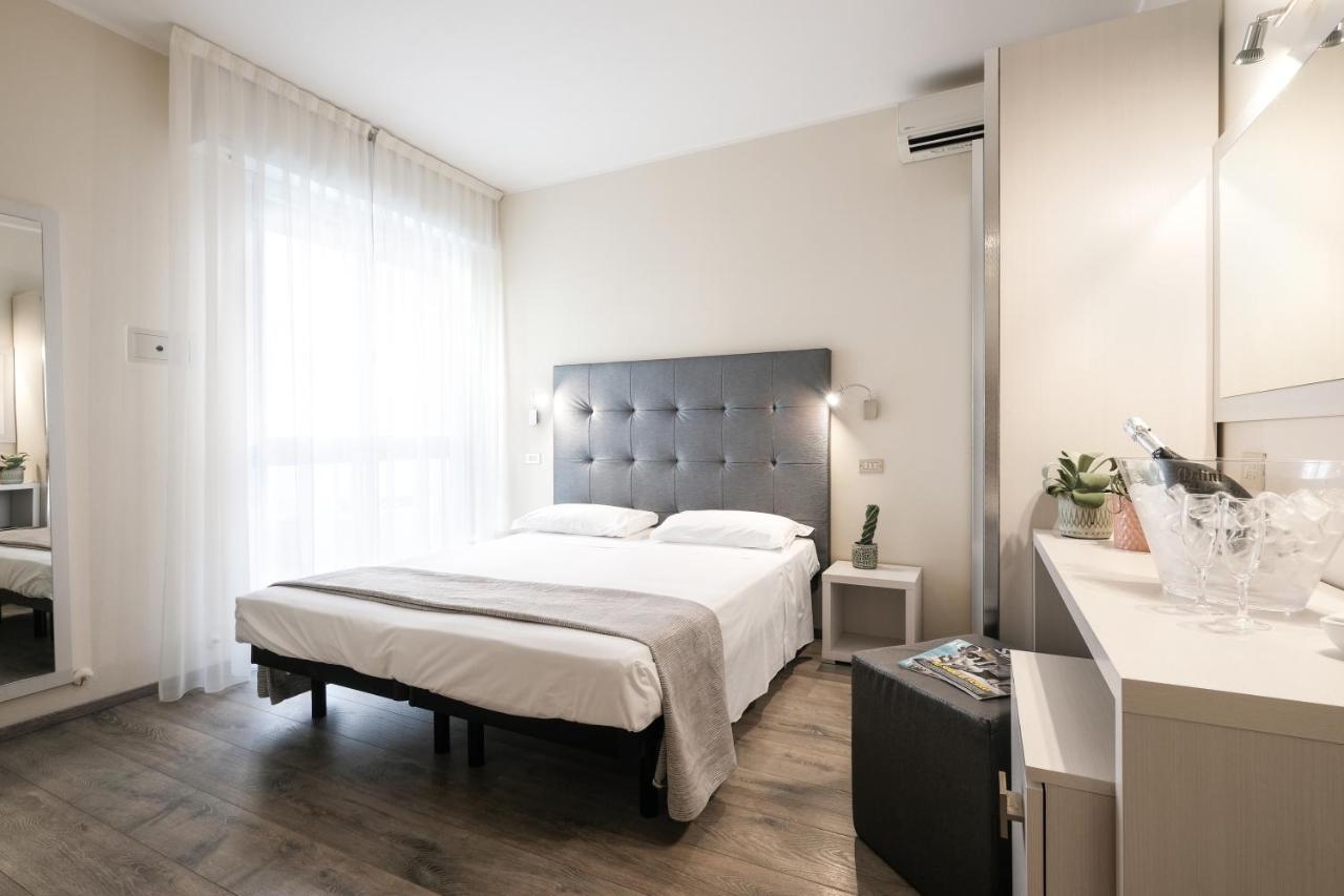Hotel Thea Bellaria – Igea Marina Kültér fotó