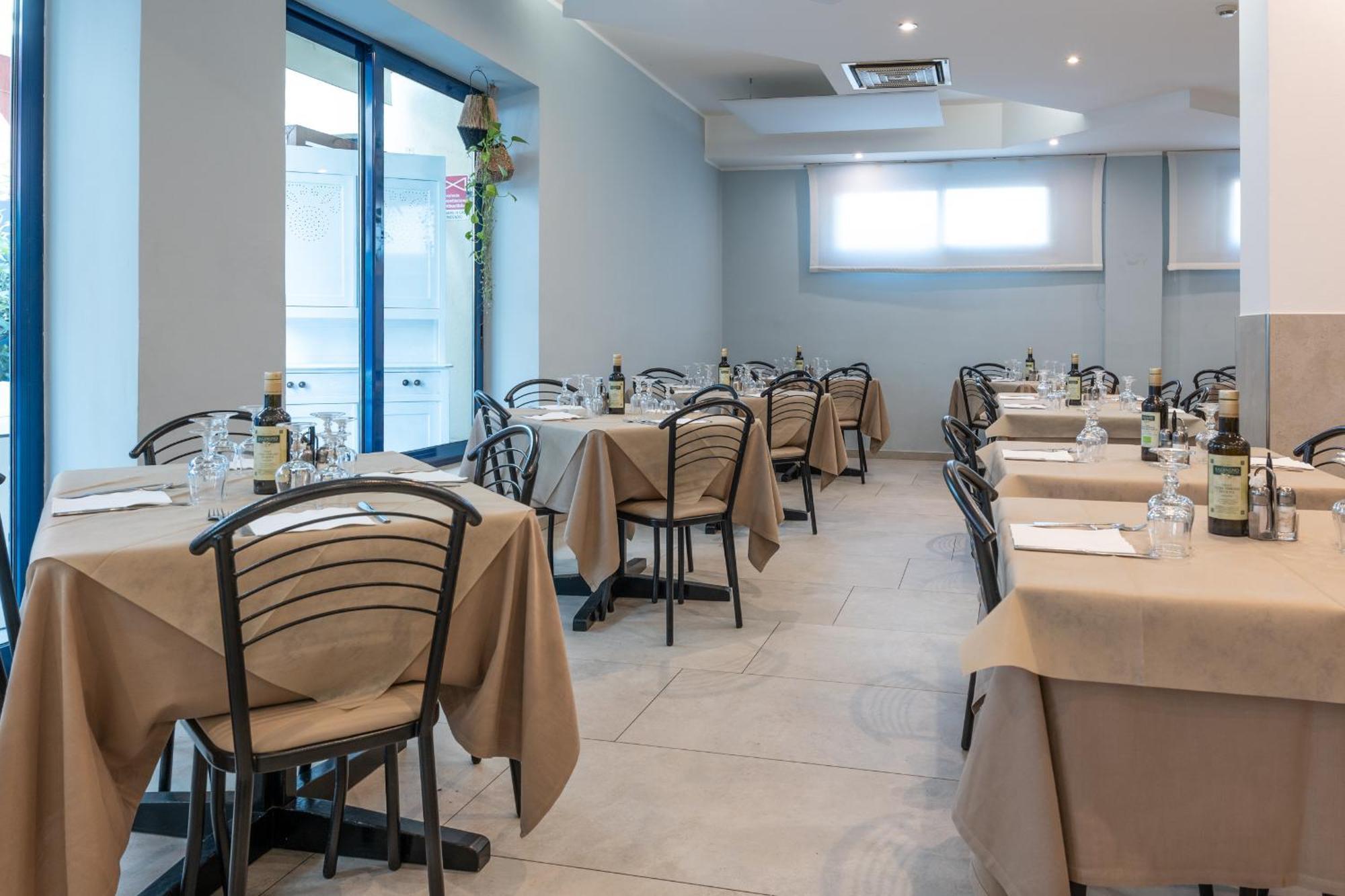 Hotel Thea Bellaria – Igea Marina Kültér fotó