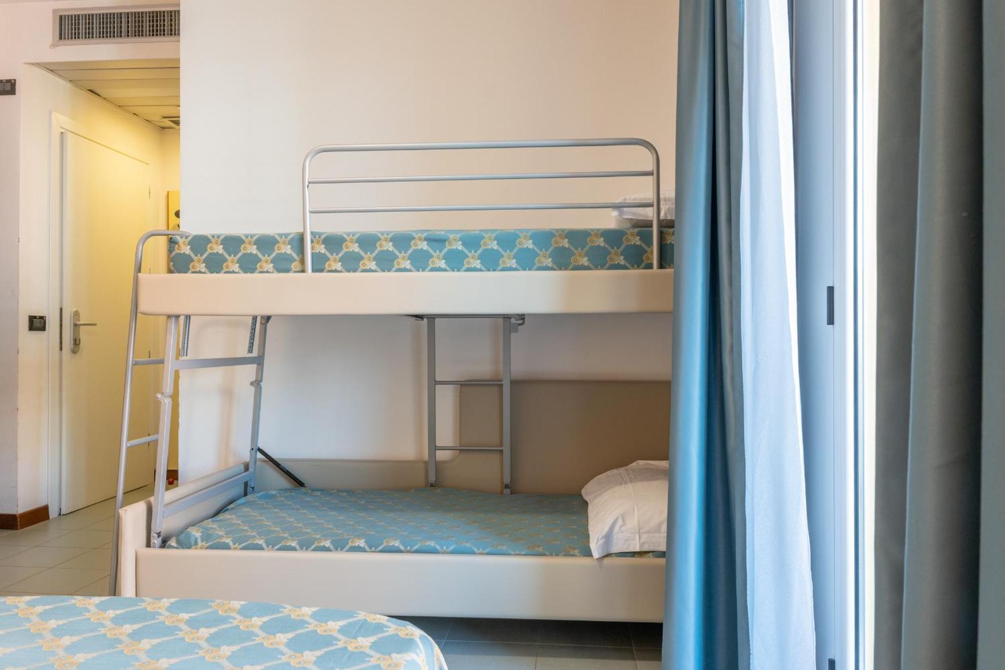 Hotel Thea Bellaria – Igea Marina Kültér fotó