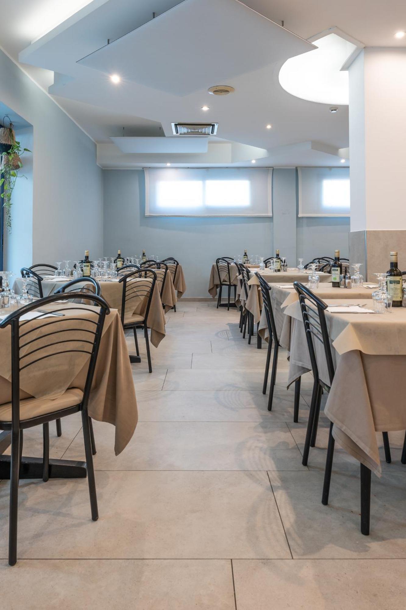 Hotel Thea Bellaria – Igea Marina Kültér fotó