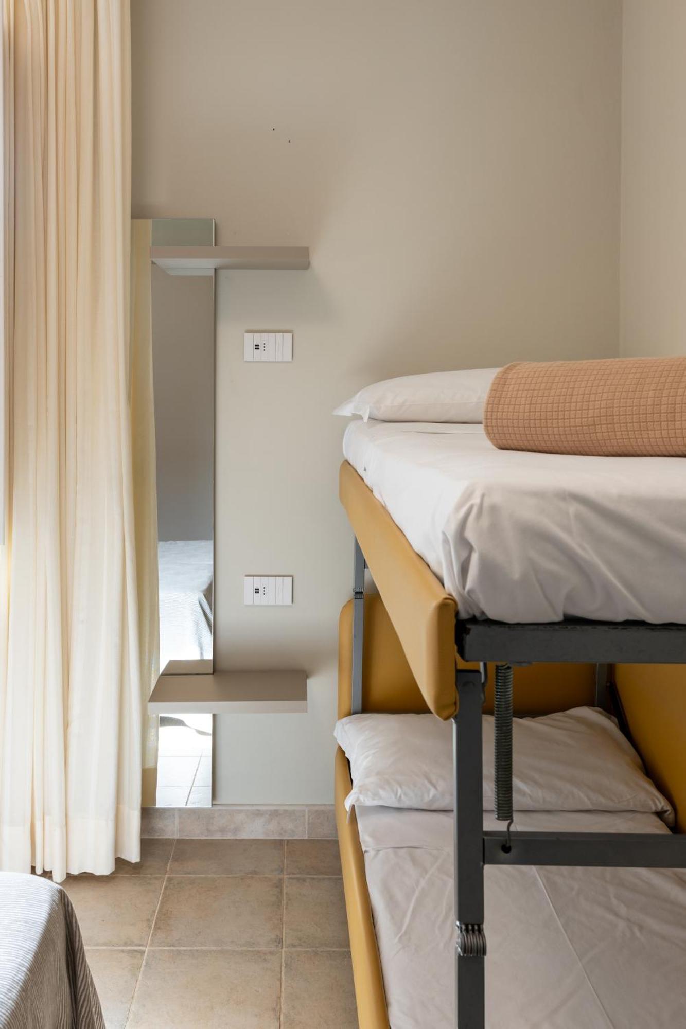 Hotel Thea Bellaria – Igea Marina Kültér fotó