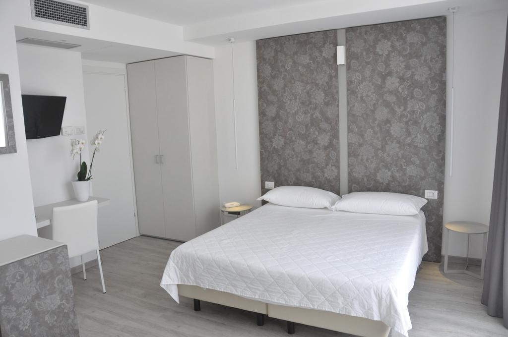 Hotel Thea Bellaria – Igea Marina Kültér fotó